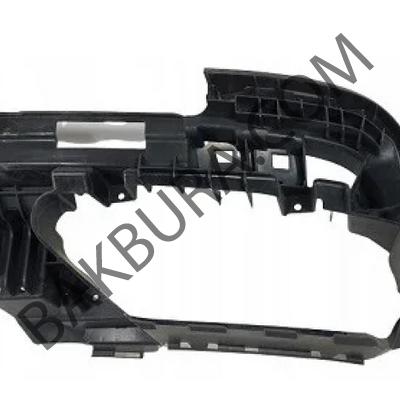8W0807348F ARKA EGZOZ BRAKETİ SAĞ A4 2020-